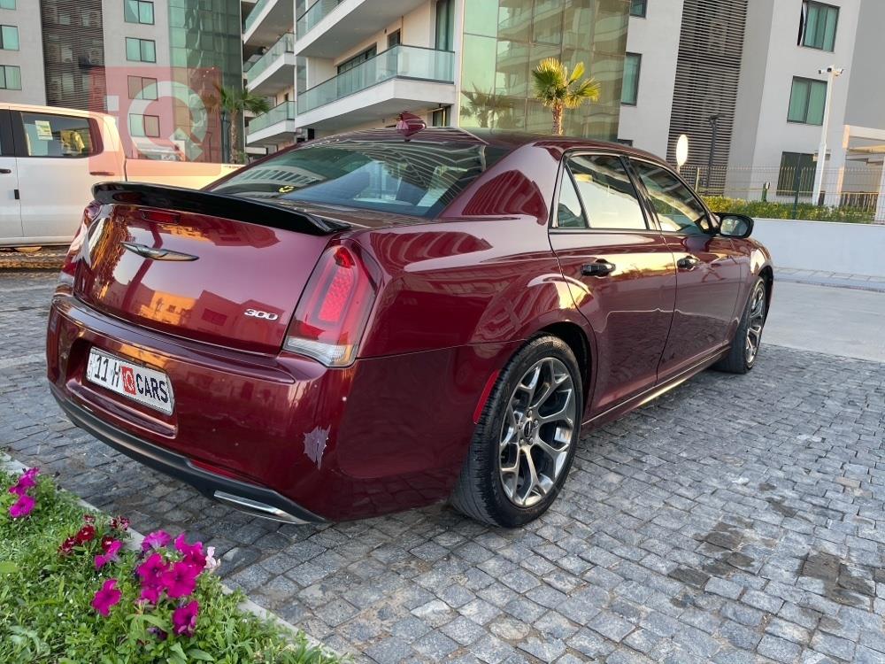 كرايسلر 300